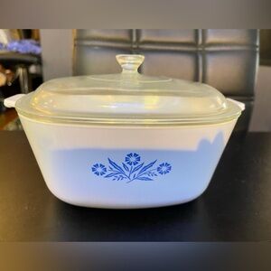 Vintage Rare CorningWare Blue Cornflower
P-2 1/2-B Casserole Dish 2.5 Qt W/ Lid